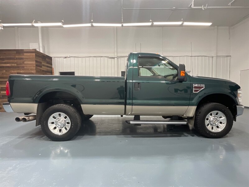 2008 Ford F-350 Super Duty XLT Regular Cab 4X4 / 6.4L V8 DIESEL  / LOCAL w. ZERO RUST - Photo 4 - Gladstone, OR 97027