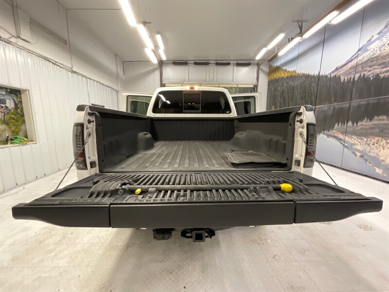 2015 Ford F-250 Platinum Crew Cab 4X4 /6.7L DIESEL  / 35,000 MILE  /1-OWNER TRUCK / RUST FREE / FULLY LOADED PLATINUM / Sunroof / FX4 OFF ROAD / LIFTED w/ 37 " TOYO TIRES & 20 " WHEELS / SHARP SHARP !! - Photo 21 - Gladstone, OR 97027