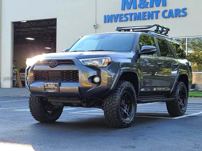 2020 Toyota 4Runner SR5 Premium 4X4 / LEATHER / 3RD SEAT / LIFTED  / NEW TRD WHEELS / NEW TIRES / SUN ROOF / FACTORY WARRANTY - Photo 57 - Portland, OR 97217