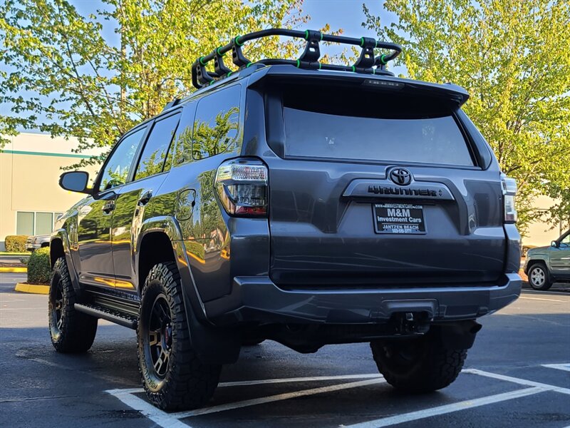 2020 Toyota 4Runner SR5 Premium 4X4 / LEATHER / 3RD SEAT / LIFTED  / NEW TRD WHEELS / NEW TIRES / SUN ROOF / FACTORY WARRANTY - Photo 7 - Portland, OR 97217