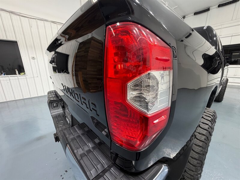 2014 Toyota Tundra SR5 4X4 / 5.7L V8 / NAV / BACKUP CAM / LIFTED / LOCAL OREGON TRUCK / RUST FREE - Photo 46 - Gladstone, OR 97027