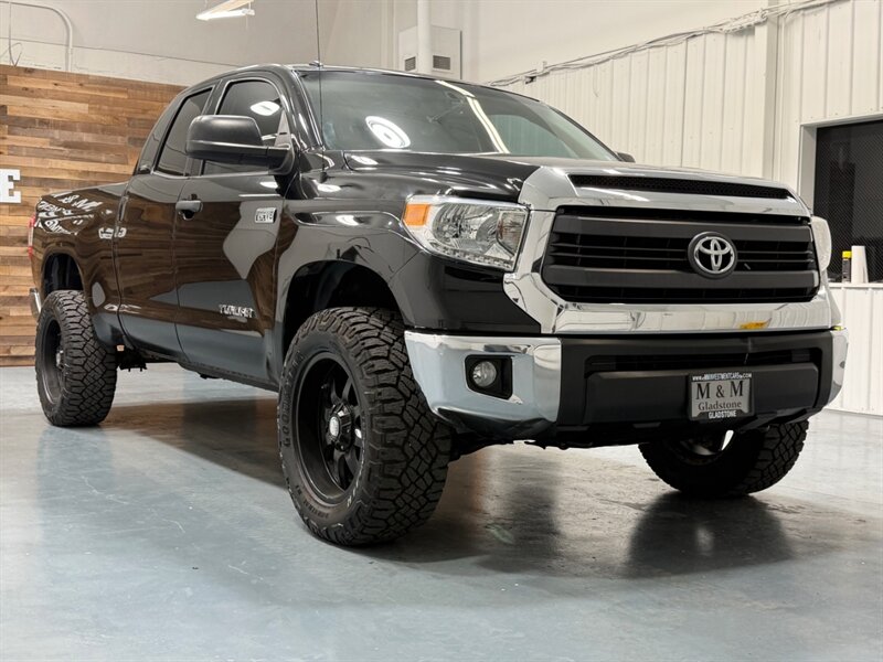 2014 Toyota Tundra SR5 4X4 / 5.7L V8 / NAV / BACKUP CAM / LIFTED / LOCAL OREGON TRUCK / RUST FREE - Photo 39 - Gladstone, OR 97027