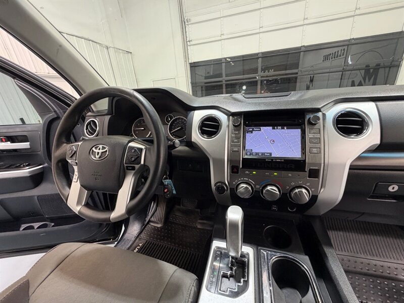 2014 Toyota Tundra SR5 4X4 / 5.7L V8 / NAV / BACKUP CAM / LIFTED / LOCAL OREGON TRUCK / RUST FREE - Photo 28 - Gladstone, OR 97027