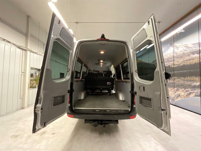 2015 Mercedes-Benz Sprinter 2500 Crew Passenger 4X4 / 3.0L DIESEL/ 50,000 MILE  / HIGH ROOF w. 170 " WB / Navigation & Backup Cam / Towing Pkg / 11-Passenger w. CARGO AREA / 4X4 VAN - Photo 9 - Gladstone, OR 97027