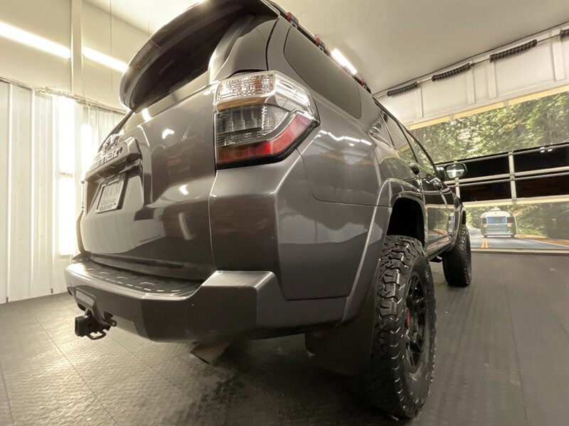 2019 Toyota 4Runner SR5 4X4 / 3RD ROW SEAT / LIFTED w/NEW WHEELS+TIRES  NEW SUSPENSION LIFT KIT w/ NEW BF GOODRICH TIRES & TRD OEM WHEELS / TYGRE LUGGAGE RACK - Photo 11 - Gladstone, OR 97027