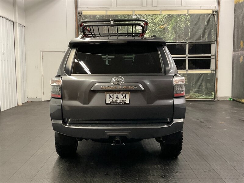 2019 Toyota 4Runner SR5 4X4 / 3RD ROW SEAT / LIFTED w/NEW WHEELS+TIRES  NEW SUSPENSION LIFT KIT w/ NEW BF GOODRICH TIRES & TRD OEM WHEELS / TYGRE LUGGAGE RACK - Photo 6 - Gladstone, OR 97027