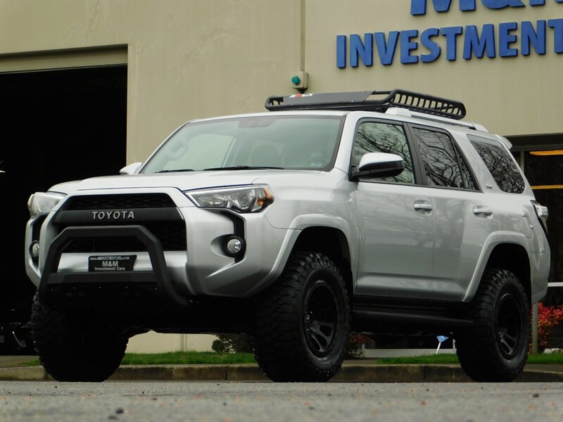 2018 Toyota 4Runner SR5 4X4 / Navi / Camera / NEW LIFT WHEELS TIRES   - Photo 45 - Portland, OR 97217