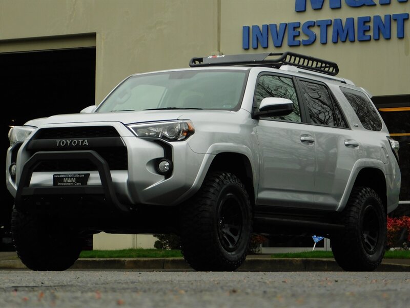 2018 Toyota 4Runner SR5 4X4 / Navi / Camera / NEW LIFT WHEELS TIRES   - Photo 48 - Portland, OR 97217