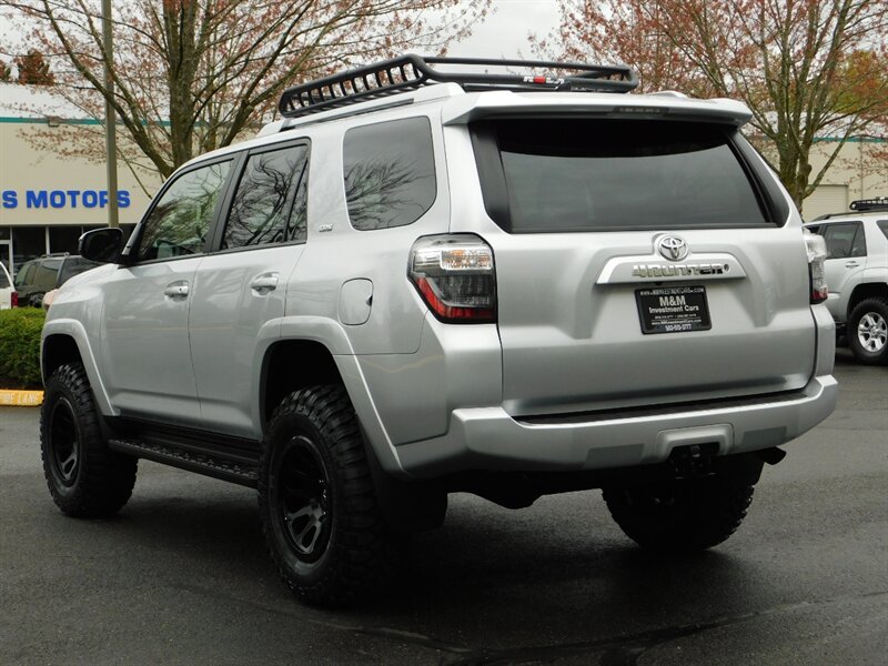 2018 Toyota 4Runner SR5 4X4 / Navi / Camera / NEW LIFT WHEELS TIRES   - Photo 7 - Portland, OR 97217