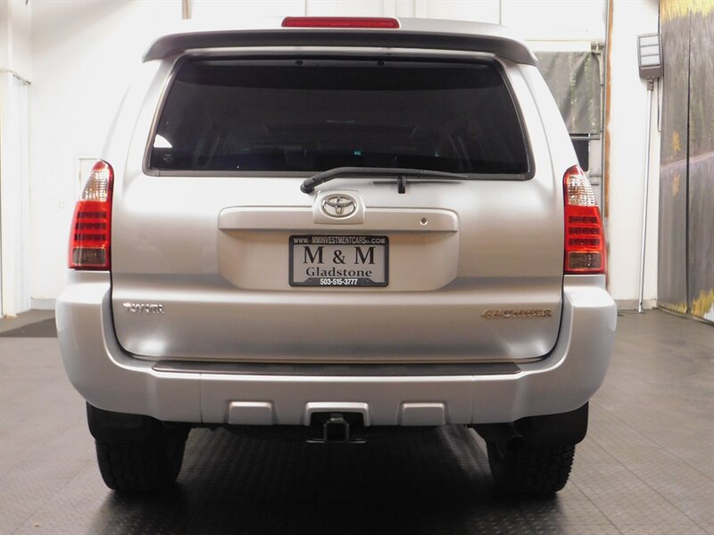 2008 Toyota 4Runner Sport Edition URBAN Package / 4X4 / Navi /  CLEAN   - Photo 6 - Gladstone, OR 97027