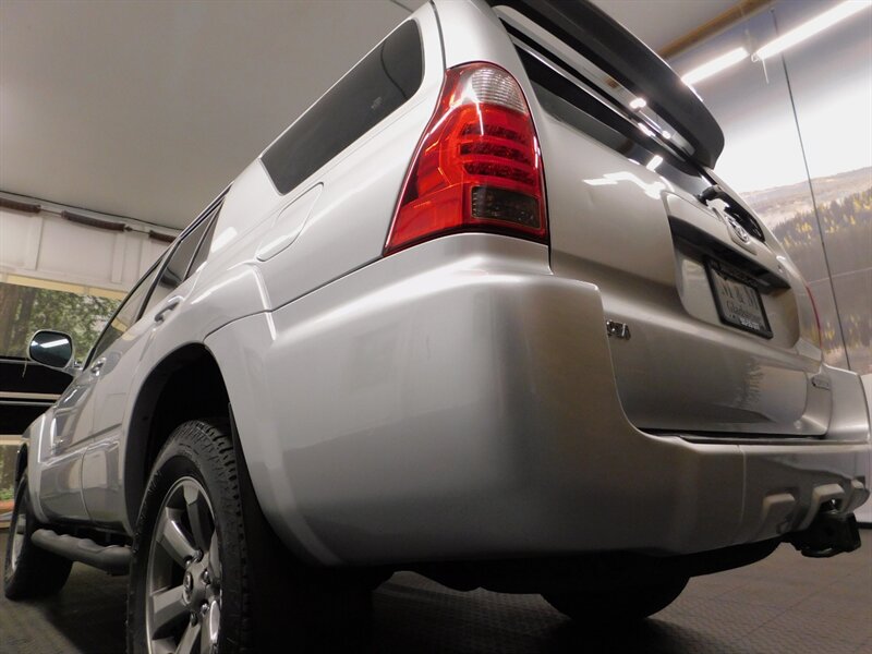 2008 Toyota 4Runner Sport Edition URBAN Package / 4X4 / Navi /  CLEAN   - Photo 11 - Gladstone, OR 97027