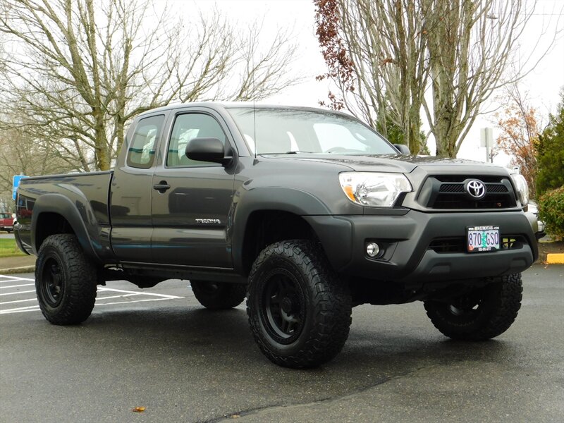 2014 Toyota Tacoma Access Cab 4X4 / 2.7L 4Cyl / 5-SPEED / LIFTED LIFT
