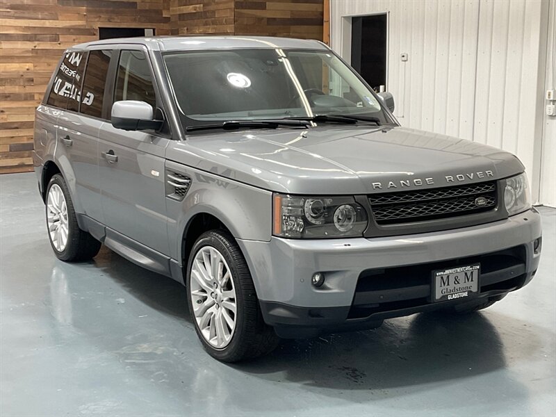 2011 Land Rover Range Rover Sport HSE Sport Utility 4X4 / 5.0L V8 / 120,000 Mile  Zero Rust  / Leather Heated Seats - Photo 2 - Gladstone, OR 97027