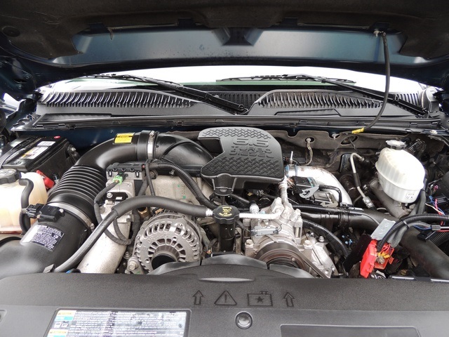 2006 Chevrolet Silverado 3500 LT3 / 4x4 / 6.6L Duramax Diesel / LBZ ENGINE