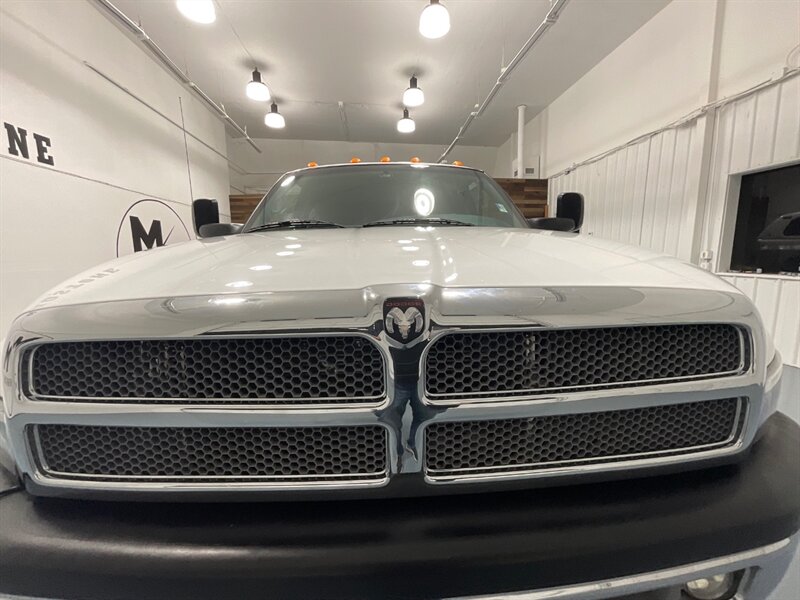 2002 Dodge Ram 3500 SLT Laramie DUALLY 4X4 / 5.9l DIESEL / 94K MILES  / DUALLY / LONG BED / /BRAND NEW SET OF TIRES / Jake Brake / Rear Airbags/ ZERO RUST - Photo 30 - Gladstone, OR 97027