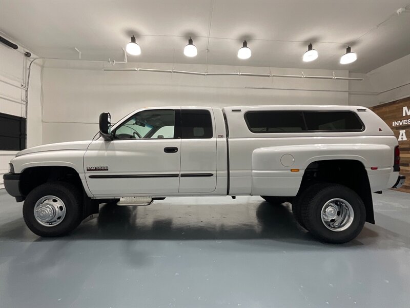 2002 Dodge Ram 3500 SLT Laramie DUALLY 4X4 / 5.9l DIESEL / 94K MILES  / DUALLY / LONG BED / /BRAND NEW SET OF TIRES / Jake Brake / Rear Airbags/ ZERO RUST - Photo 3 - Gladstone, OR 97027