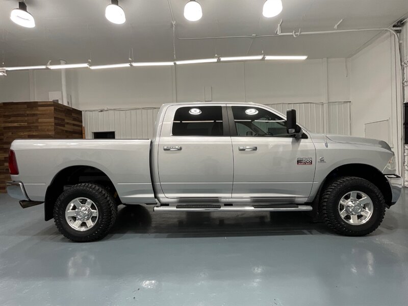 2010 Dodge Ram 3500 SLT BIG HORN Crew Cab 4X4/ 6.7L DIESEL / 62K MILES  / 1-OWNER / ZERO RUST / NEW 10-PLY TIRES / 1-TON / SHORT BED - Photo 4 - Gladstone, OR 97027