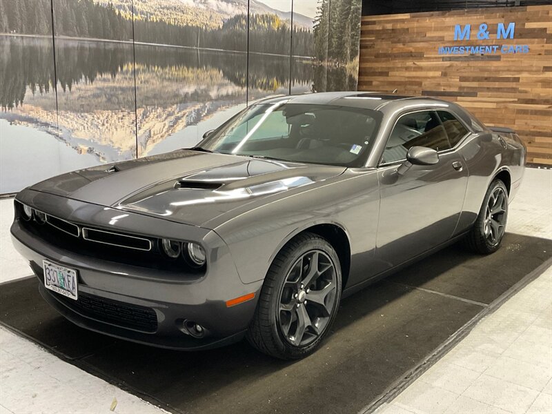 2017 Dodge Challenger SXT Plus Coupe 2Dr/3.6L V6 / Leather/40K MILES  / Heated & Ventilated Leather Seats / Backup Camera / Remote Start / Blind Spot Alert - Photo 25 - Gladstone, OR 97027