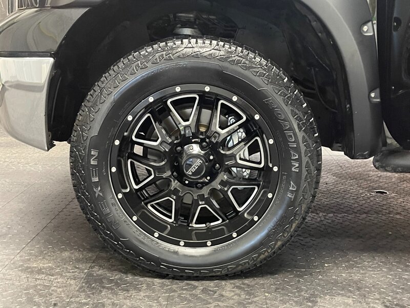 2012 Toyota Tundra Limited Crew Max 4X4 / Leather / WHEELS & NEW TIRE   - Photo 23 - Gladstone, OR 97027