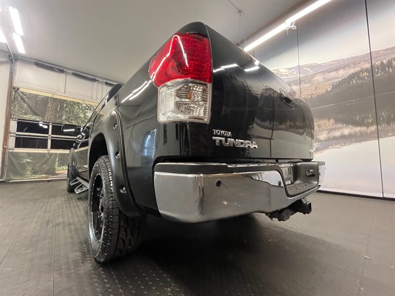 2012 Toyota Tundra Limited Crew Max 4X4 / Leather / WHEELS & NEW TIRE   - Photo 11 - Gladstone, OR 97027