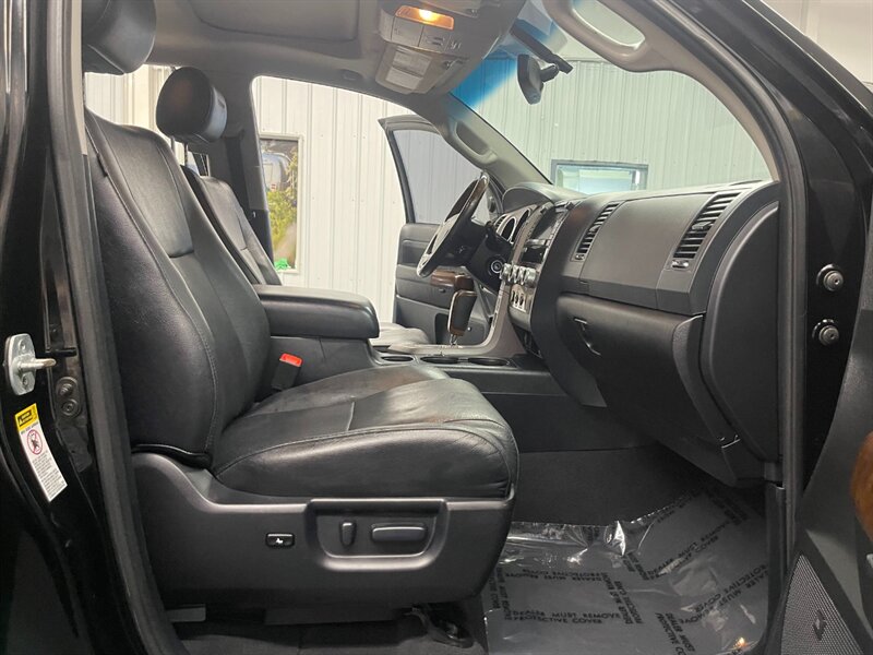 2012 Toyota Tundra Limited Crew Max 4X4 / Leather / WHEELS & NEW TIRE   - Photo 16 - Gladstone, OR 97027