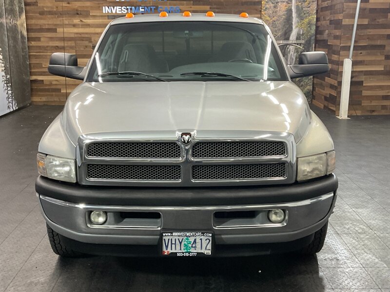 2000 Dodge Ram 3500 Laramie / 2WD / 5.9L   - Photo 5 - Gladstone, OR 97027