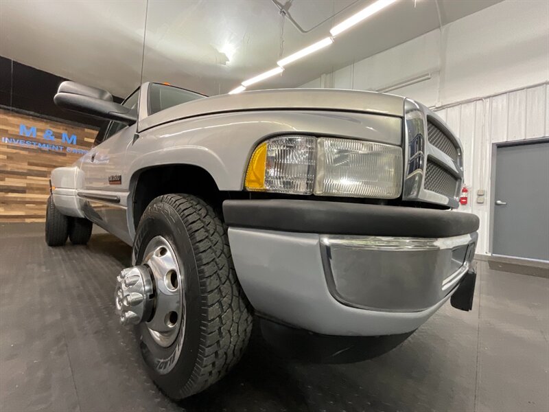 2000 Dodge Ram 3500 Laramie / 2WD / 5.9L   - Photo 10 - Gladstone, OR 97027