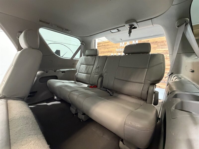 2001 Toyota Sequoia Limited AWD 4.7L / TIMING BELT DOEN / LIFTED / NEW WHEELS & TIRES / ONY 148K Miles - Photo 15 - Gladstone, OR 97027