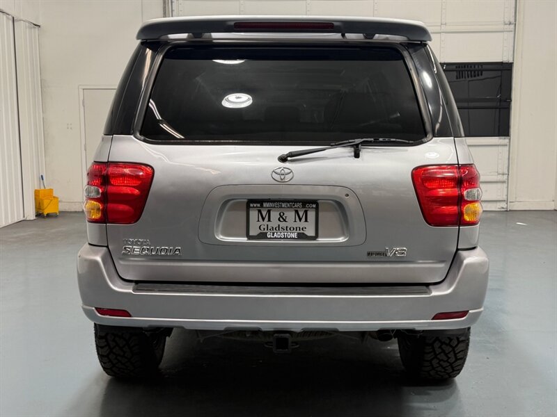 2001 Toyota Sequoia Limited AWD 4.7L / TIMING BELT DOEN / LIFTED / NEW WHEELS & TIRES / ONY 148K Miles - Photo 8 - Gladstone, OR 97027