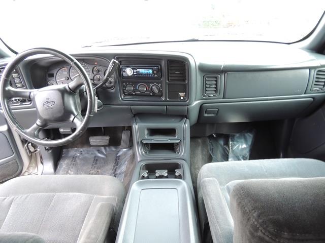 2001 Chevrolet Silverado 2500 LS 4dr Extended Cab LS / 4X4 / 8.1Liter 8Cyl   - Photo 18 - Portland, OR 97217