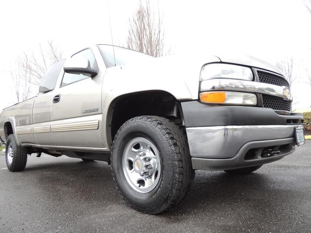 2001 Chevrolet Silverado 2500 LS 4dr Extended Cab LS / 4X4 / 8.1Liter 8Cyl   - Photo 12 - Portland, OR 97217