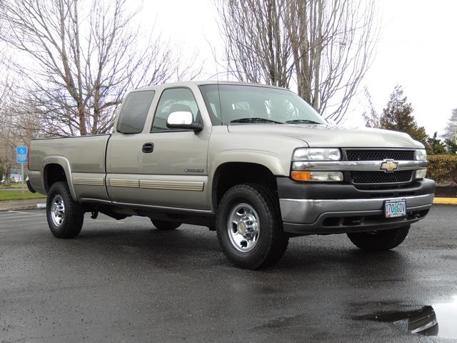 2001 Chevrolet Silverado 2500 LS 4dr Extended Cab LS / 4X4 / 8.1Liter 8Cyl   - Photo 2 - Portland, OR 97217