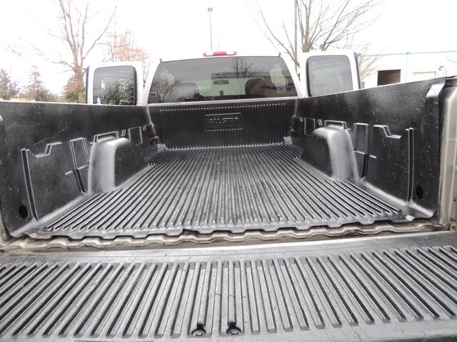 2001 Chevrolet Silverado 2500 LS 4dr Extended Cab LS / 4X4 / 8.1Liter 8Cyl   - Photo 27 - Portland, OR 97217