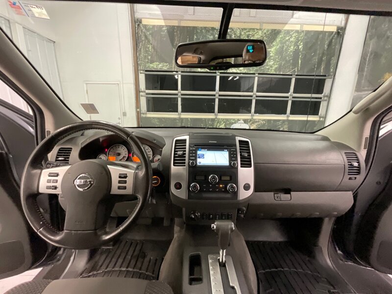 2018 Nissan Frontier 4x4 PRO-4X Crew Cab / Navi & Camera / 53K Miles  / LOCAL OREGON TRUCK / RUST FREE / DIFFERENTIAL LOCKS - Photo 15 - Gladstone, OR 97027