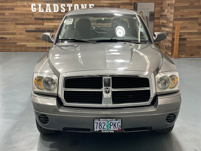 2006 Dodge Dakota Quad Cab 4X4 / 3.7L V6 / LOCAL TRUCK / ZERO RUST   - Photo 5 - Gladstone, OR 97027