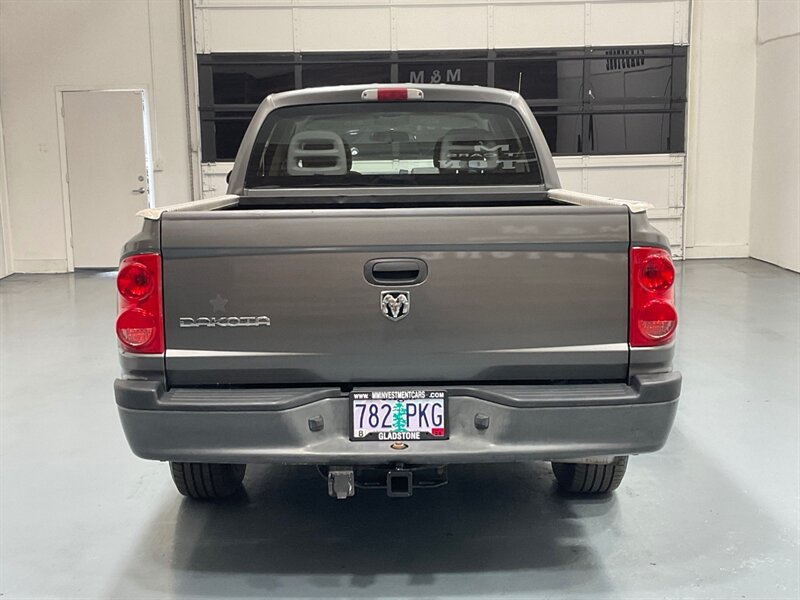 2006 Dodge Dakota Quad Cab 4X4 / 3.7L V6 / LOCAL TRUCK / ZERO RUST   - Photo 6 - Gladstone, OR 97027