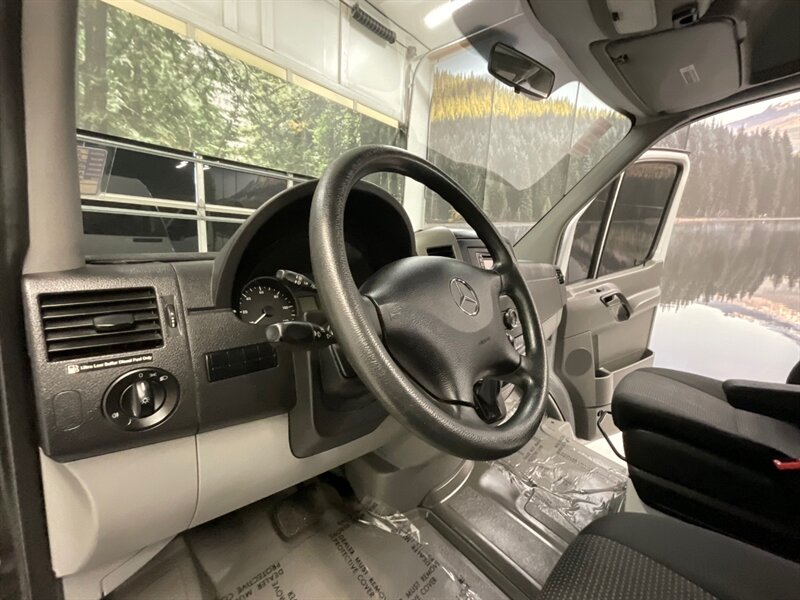 2012 Mercedes-Benz Sprinter 2500 Crew Cargo Van V6 DIESEL / HIGHROOF 170 WB  / Navigation / 93K MILES - Photo 39 - Gladstone, OR 97027