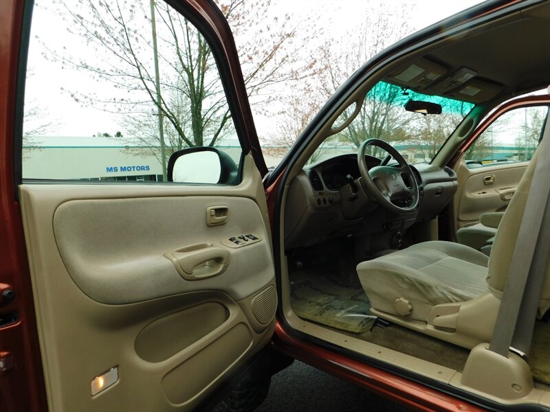 2000 Toyota Tundra SR5 4dr SR5 V8 / 4x4 / 4.7L / LIFTED LIFTED   - Photo 13 - Portland, OR 97217