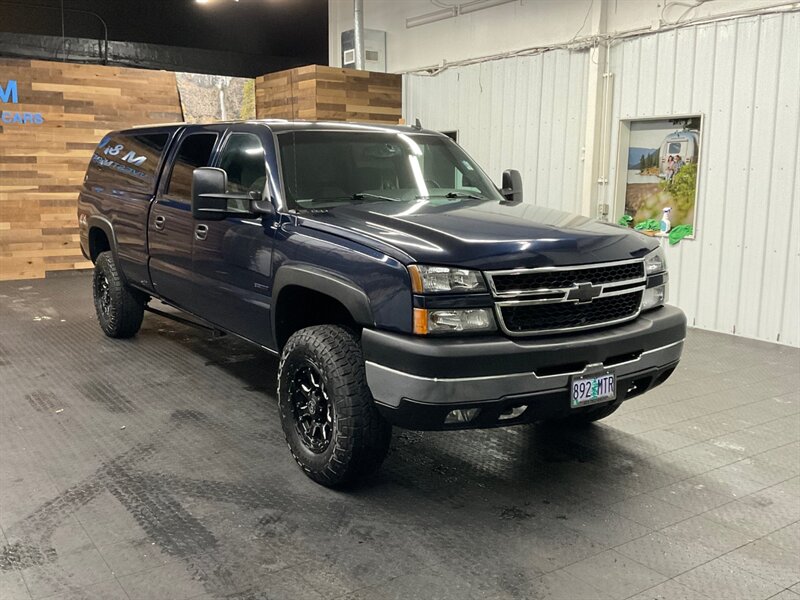 2006 Chevrolet Silverado 2500 LT Crew Cab 4X4 / 6.6L DIESEL /LBZ MOTOR/LONG BED  LOCAL TRUCK / RUST FREE / LIFTED w/ NEW WHEELS & TIRES / ONLY 127,000 MILES - Photo 2 - Gladstone, OR 97027