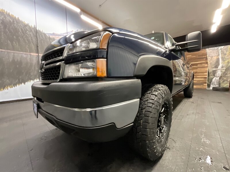 2006 Chevrolet Silverado 2500 LT Crew Cab 4X4 / 6.6L DIESEL /LBZ MOTOR/LONG BED  LOCAL TRUCK / RUST FREE / LIFTED w/ NEW WHEELS & TIRES / ONLY 127,000 MILES - Photo 9 - Gladstone, OR 97027