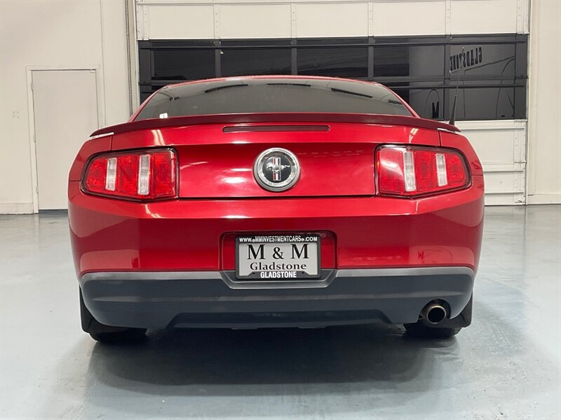 2010 Ford Mustang V6 Premium Coupe / 4.0L V6 /5-SPEED / 47,000 MILES  / Leather Seats - Photo 6 - Gladstone, OR 97027