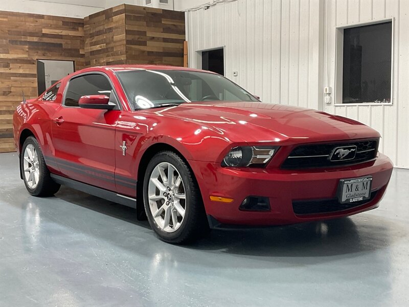 2010 Ford Mustang V6 Premium Coupe / 4.0L V6 /5-SPEED / 47,000 MILES  / Leather Seats - Photo 2 - Gladstone, OR 97027