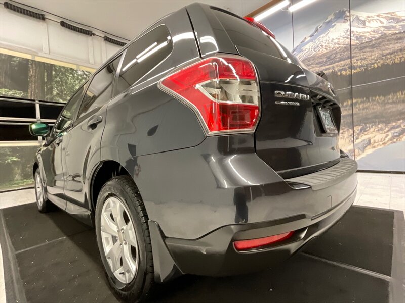 2014 Subaru Forester 2.5i Premium AWD / Heated seats / backup Cam /  / Panoramic Sunroof / LOCAL OREGON CAR / RUST FREE / SHARP & CLEAN / 93,000 MILES - Photo 10 - Gladstone, OR 97027