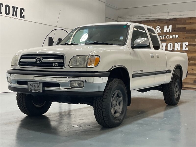 2000 Toyota Tundra SR5 Extended Cab 4X4 / 4.7L V8 / NEW TIRES LIFTED / ZERO RUST - Photo 1 - Gladstone, OR 97027