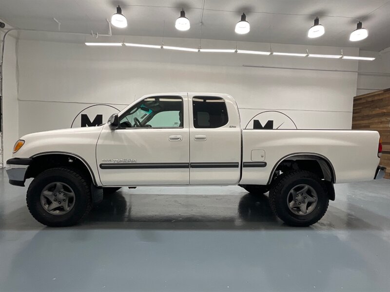2000 Toyota Tundra SR5 Extended Cab 4X4 / 4.7L V8 / NEW TIRES LIFTED / ZERO RUST - Photo 3 - Gladstone, OR 97027