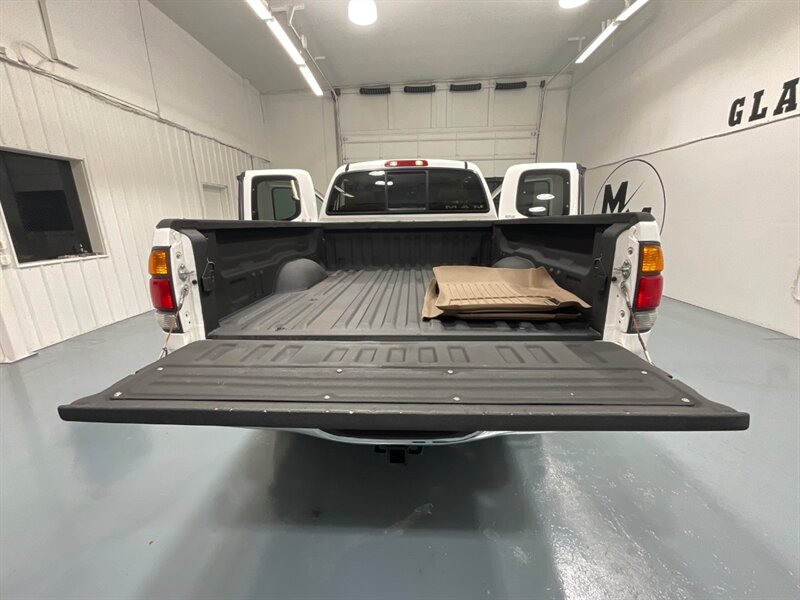 2000 Toyota Tundra SR5 Extended Cab 4X4 / 4.7L V8 / NEW TIRES LIFTED / ZERO RUST - Photo 12 - Gladstone, OR 97027