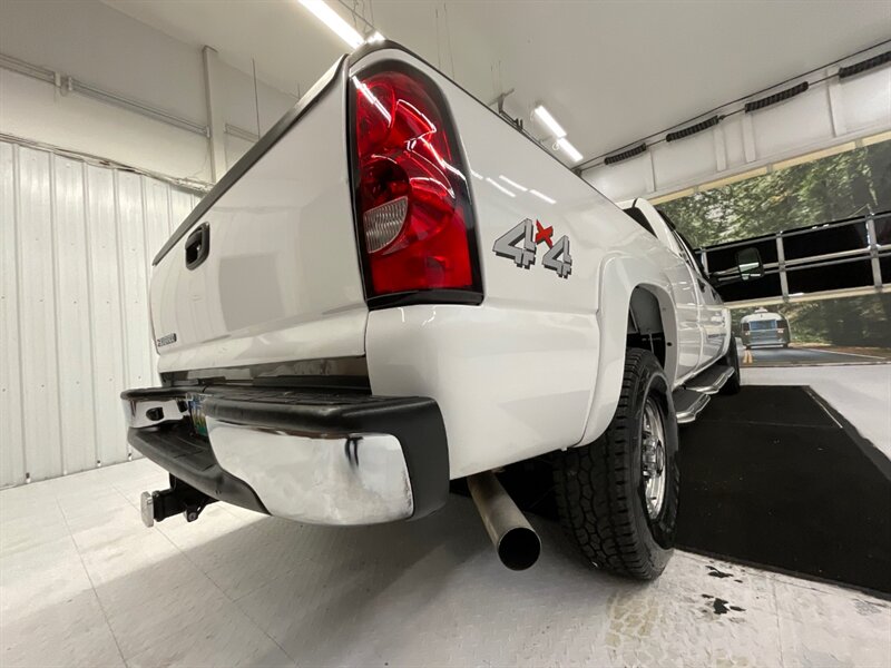 2006 Chevrolet Silverado 2500 LT Crew Cab 4X4 / 6.6L DIESEL /ALLISON / LBZ MOTOR  / 1-OWNER LOCAL / 119K MILES - Photo 10 - Gladstone, OR 97027