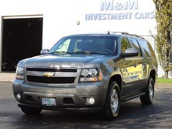 2007 Chevrolet Suburban LT 4WD / DVD / 3rd Seat / Captain Chairs / 1-OWNER SUV