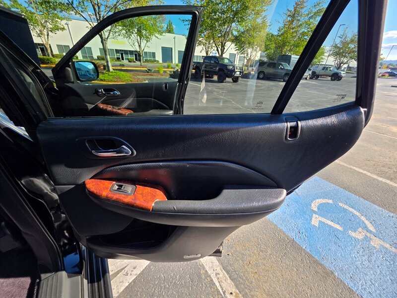 2002 Acura MDX ALL WHEEL DRIVE / FULLY LOADED / JUST SERVICED / 4X4 / SUNROOF / HEATED LEATHER - Photo 27 - Portland, OR 97217
