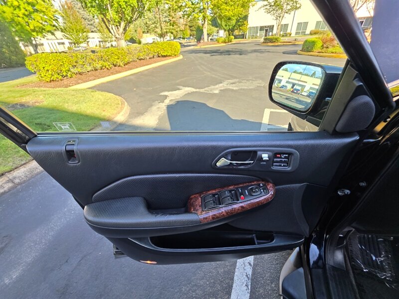 2002 Acura MDX ALL WHEEL DRIVE / FULLY LOADED / JUST SERVICED / 4X4 / SUNROOF / HEATED LEATHER - Photo 32 - Portland, OR 97217